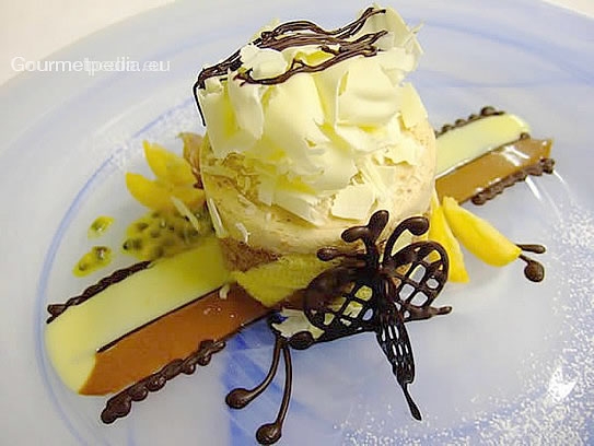 Banana mousse on chocolate sauce