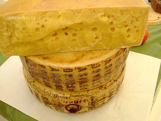 Queso Asiago